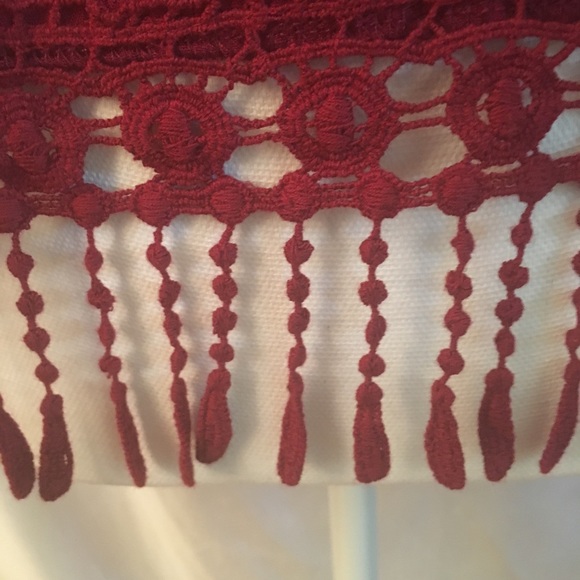 Entry off should red bell sleeve blouse - Picture 3 of 8